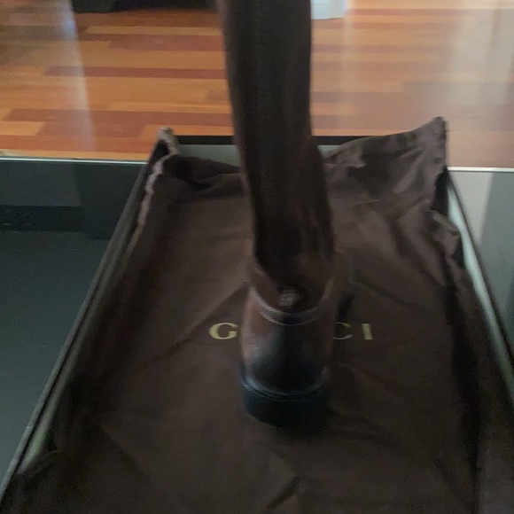 Like new distressed looking Gucci Boots - Picture 6 of 8